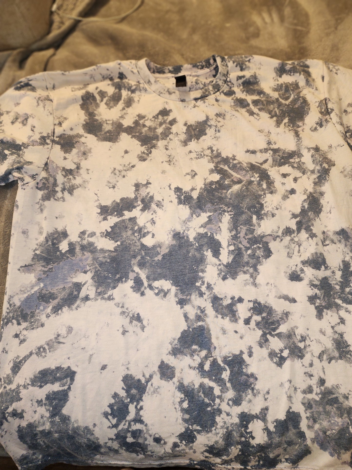 BLEACHED - Medium Short Sleeve Gildan Soft Style